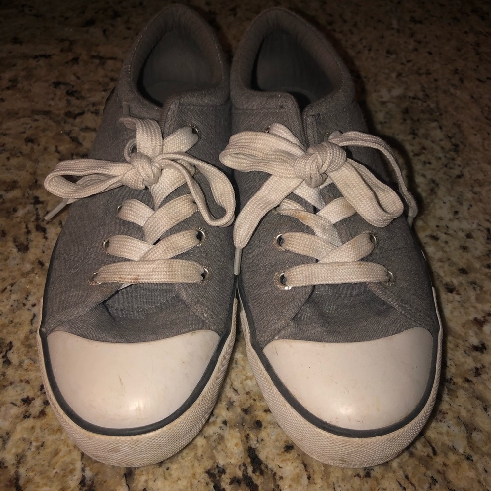 Gray guess shoes
